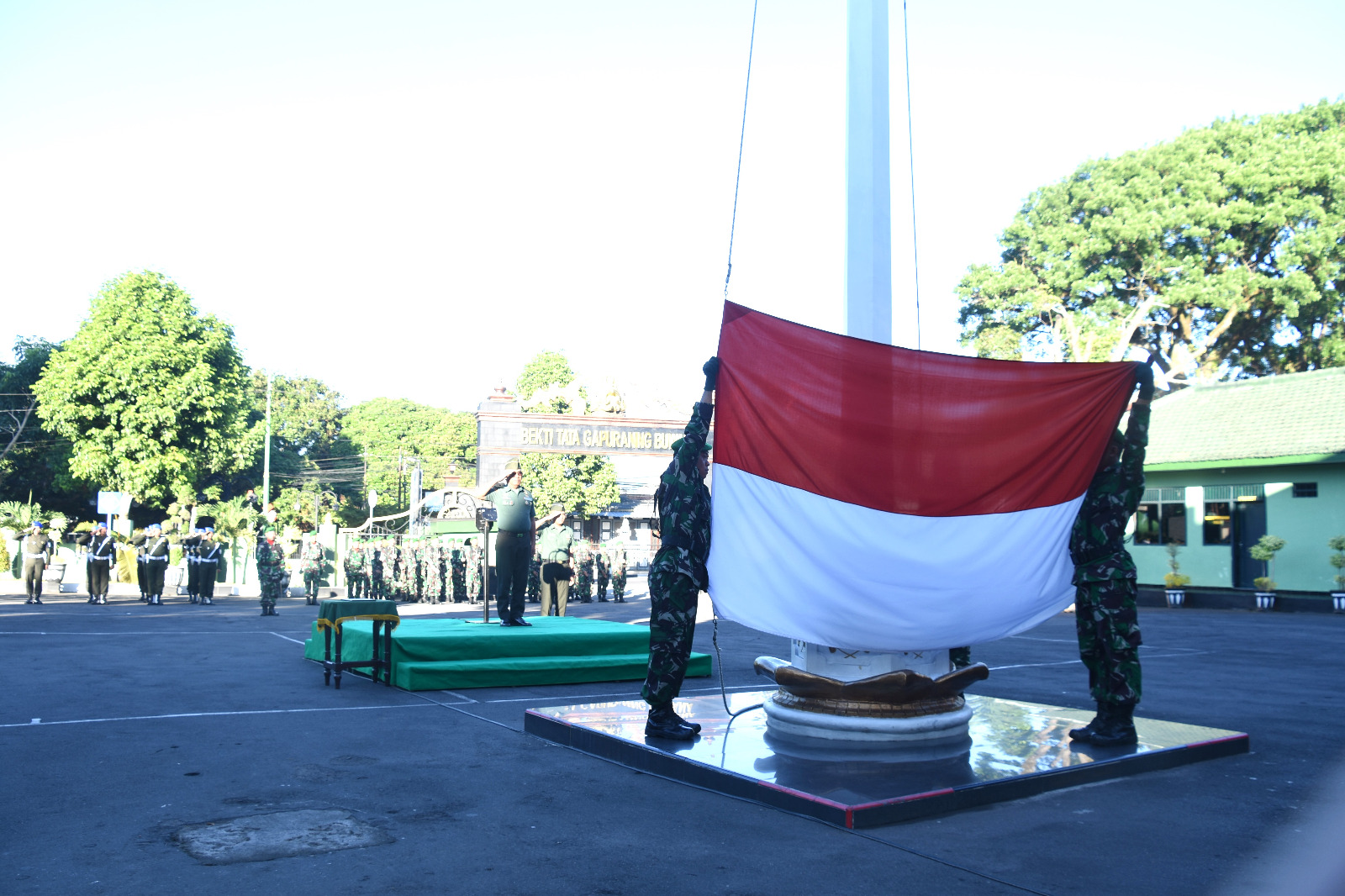 Korem 073/Makutarama Gelar Upacara Bendera Mingguan Setiap Hari Senin
